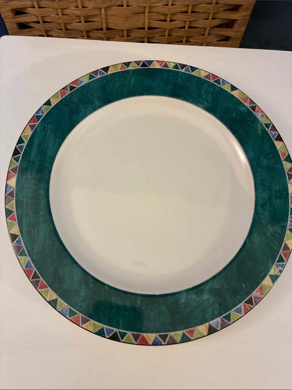 PTS International Interiors Carmen Chop Plate 12”